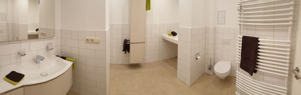 Ferienwohnung oben Rechts Bad